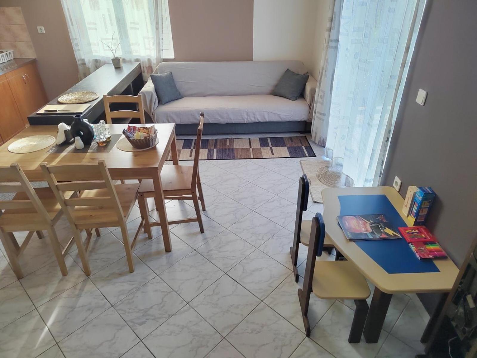 Manos Apartments Kolimvarion Rum bild